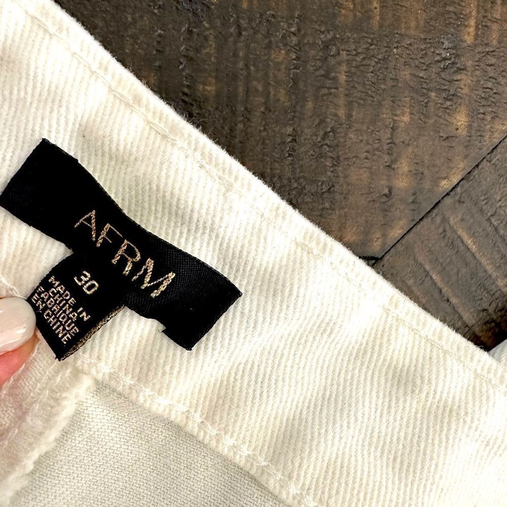 🌸 AFRM White High Rise Ripped Distressed Jeans Size 30 - Picture 2 of 7